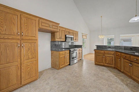 Tiny photo for 6 Fairway Drive, Mount Vernon, OH 43050 (MLS # 226026063)