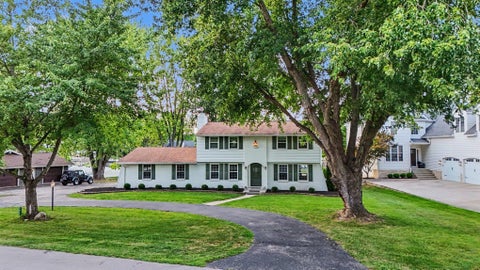 Photo of 1990 Palouse Drive, London, OH 43140 (MLS # 226033693)