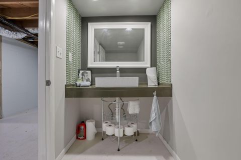 Tiny photo for 1580 S 8th Street, Columbus, OH 43207 (MLS # 225045527)