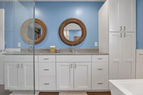 Tiny photo for 1580 S 8th Street, Columbus, OH 43207 (MLS # 225045527)