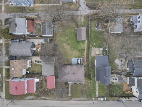 Tiny photo for 1580 S 8th Street, Columbus, OH 43207 (MLS # 225045527)