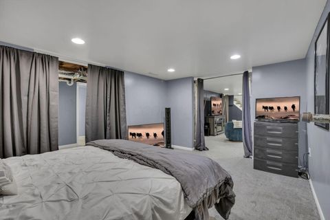 Tiny photo for 1580 S 8th Street, Columbus, OH 43207 (MLS # 225045527)