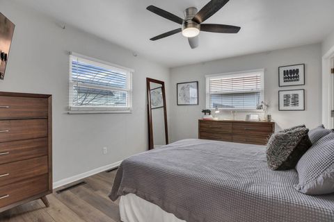 Tiny photo for 1580 S 8th Street, Columbus, OH 43207 (MLS # 225045527)