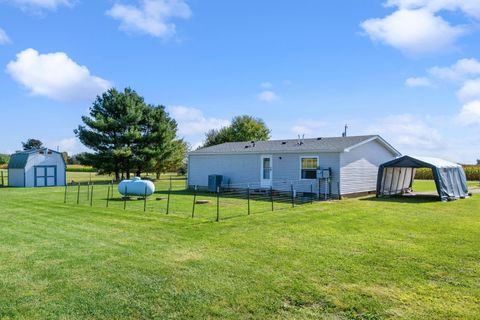 Tiny photo for 653 Burnett Road, Sabina, OH 45169 (MLS # 225037395)