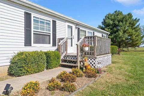 Tiny photo for 653 Burnett Road, Sabina, OH 45169 (MLS # 225037395)