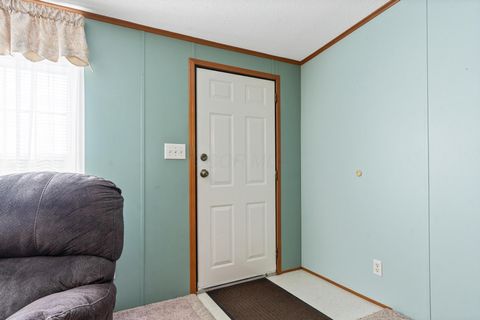 Tiny photo for 653 Burnett Road, Sabina, OH 45169 (MLS # 225037395)