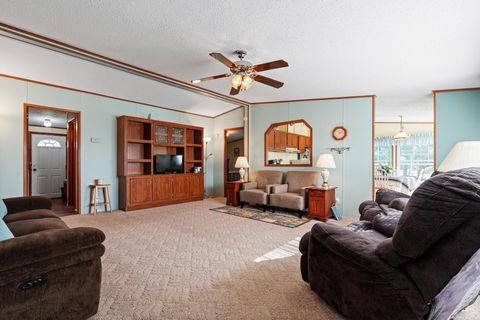 Tiny photo for 653 Burnett Road, Sabina, OH 45169 (MLS # 225037395)