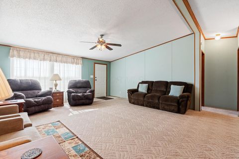 Tiny photo for 653 Burnett Road, Sabina, OH 45169 (MLS # 225037395)