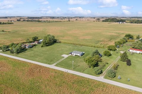 Tiny photo for 653 Burnett Road, Sabina, OH 45169 (MLS # 225037395)
