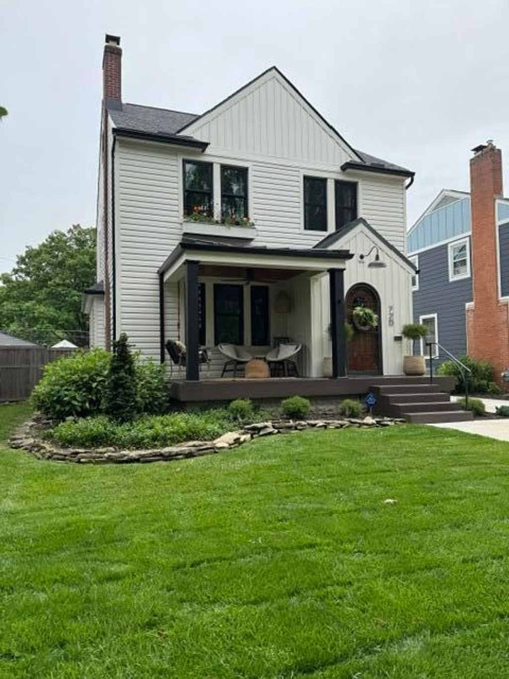 Photo of 720 S Roosevelt Avenue, Columbus, OH 43209 (MLS # 226018569)