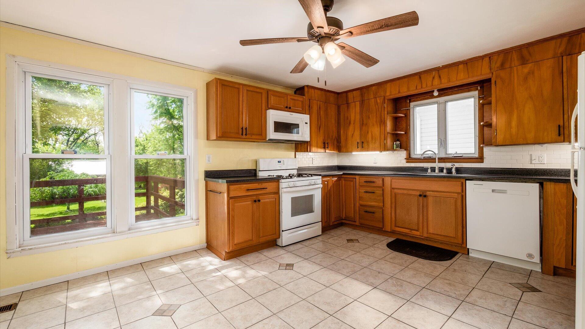 219 W Sheridan Avenue, Somerset, Ohio image 13