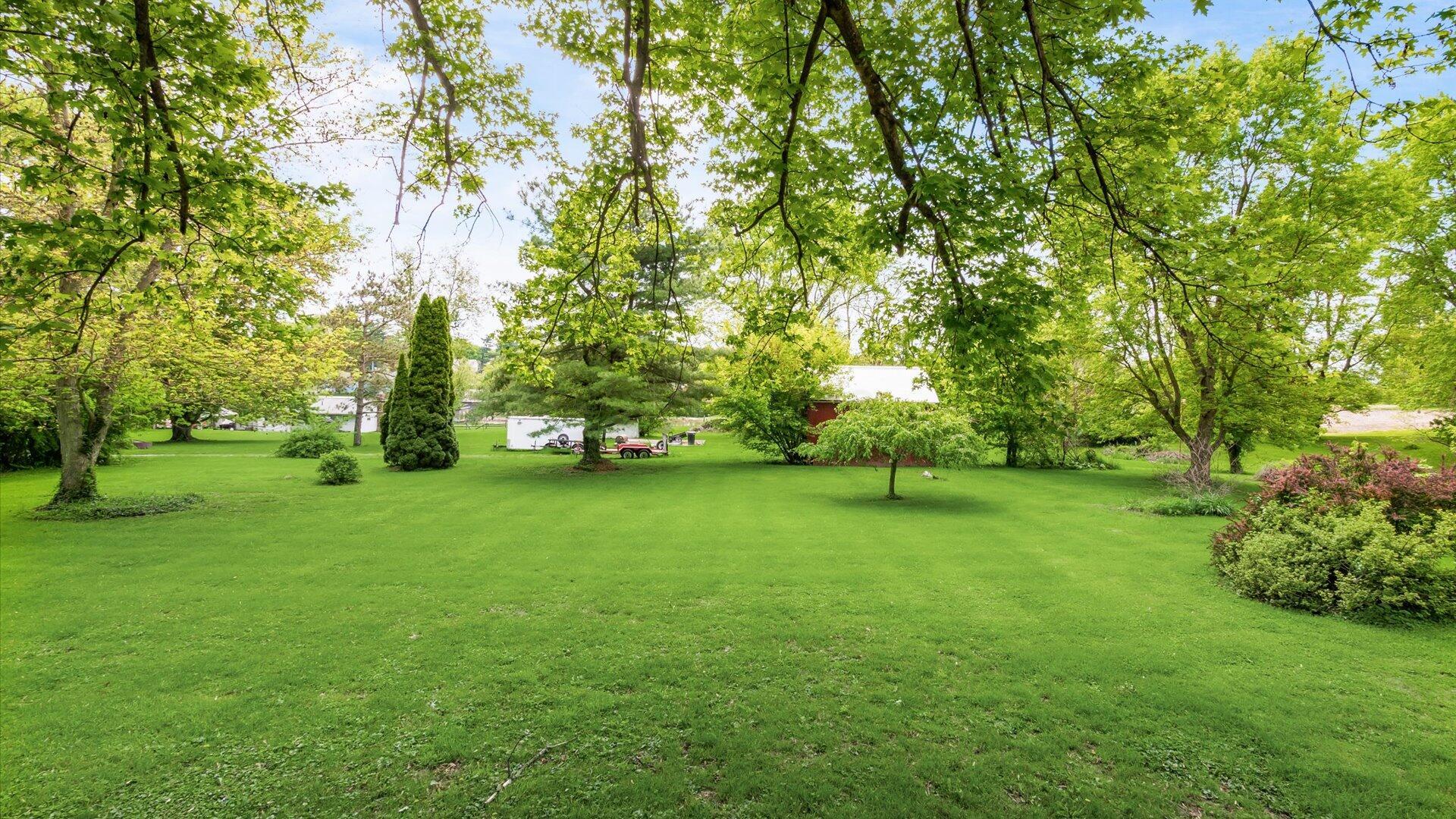 219 W Sheridan Avenue, Somerset, Ohio image 2
