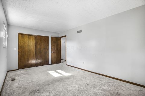 Tiny photo for 7898 Sarahurst Drive, Dublin, OH 43016 (MLS # 225039714)
