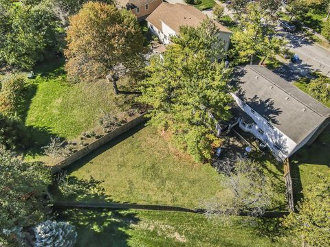 Tiny photo for 7898 Sarahurst Drive, Dublin, OH 43016 (MLS # 225039714)