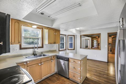 Tiny photo for 7898 Sarahurst Drive, Dublin, OH 43016 (MLS # 225039714)