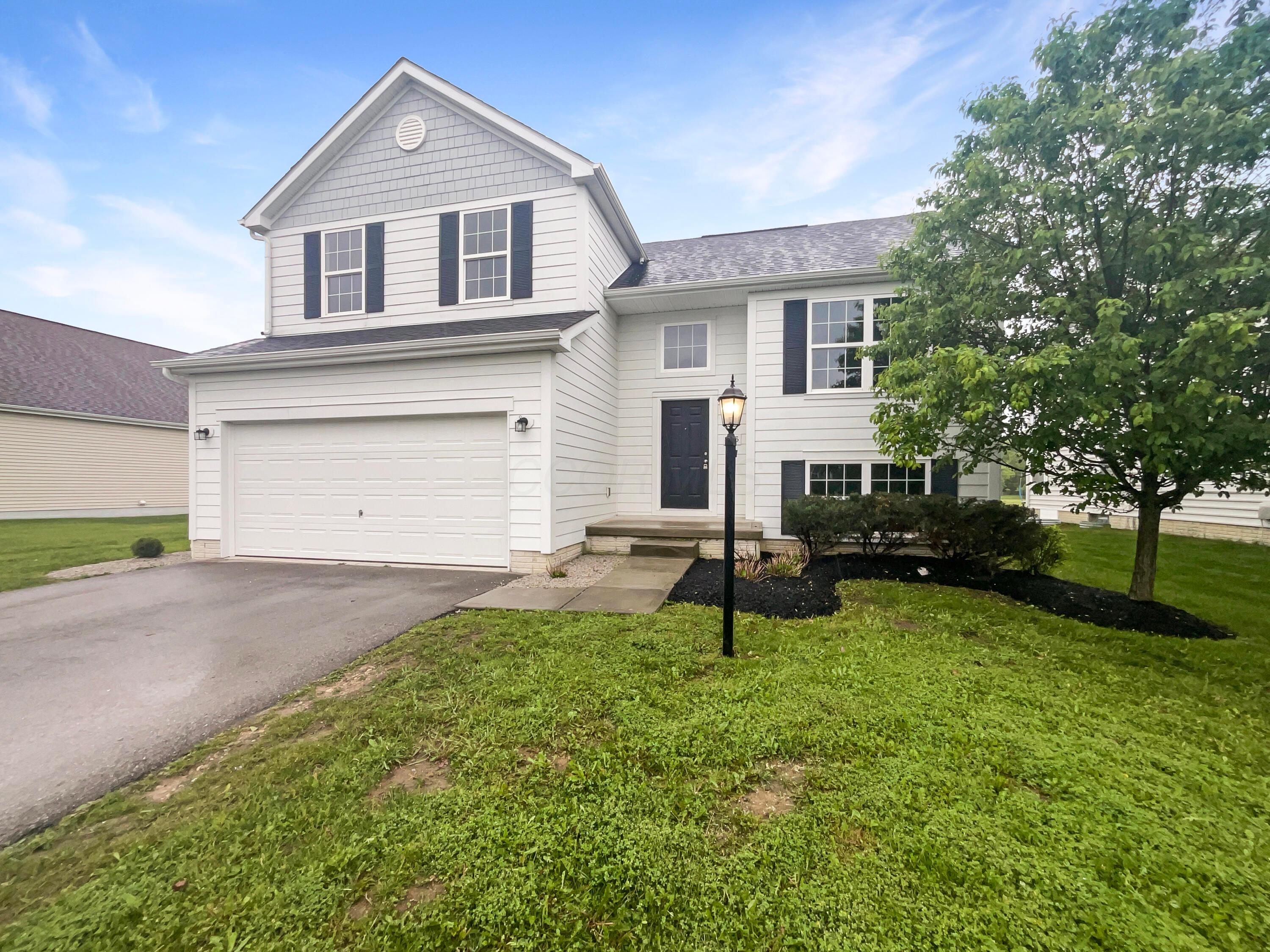 805 Zeller Drive, Pickerington, Ohio image 9