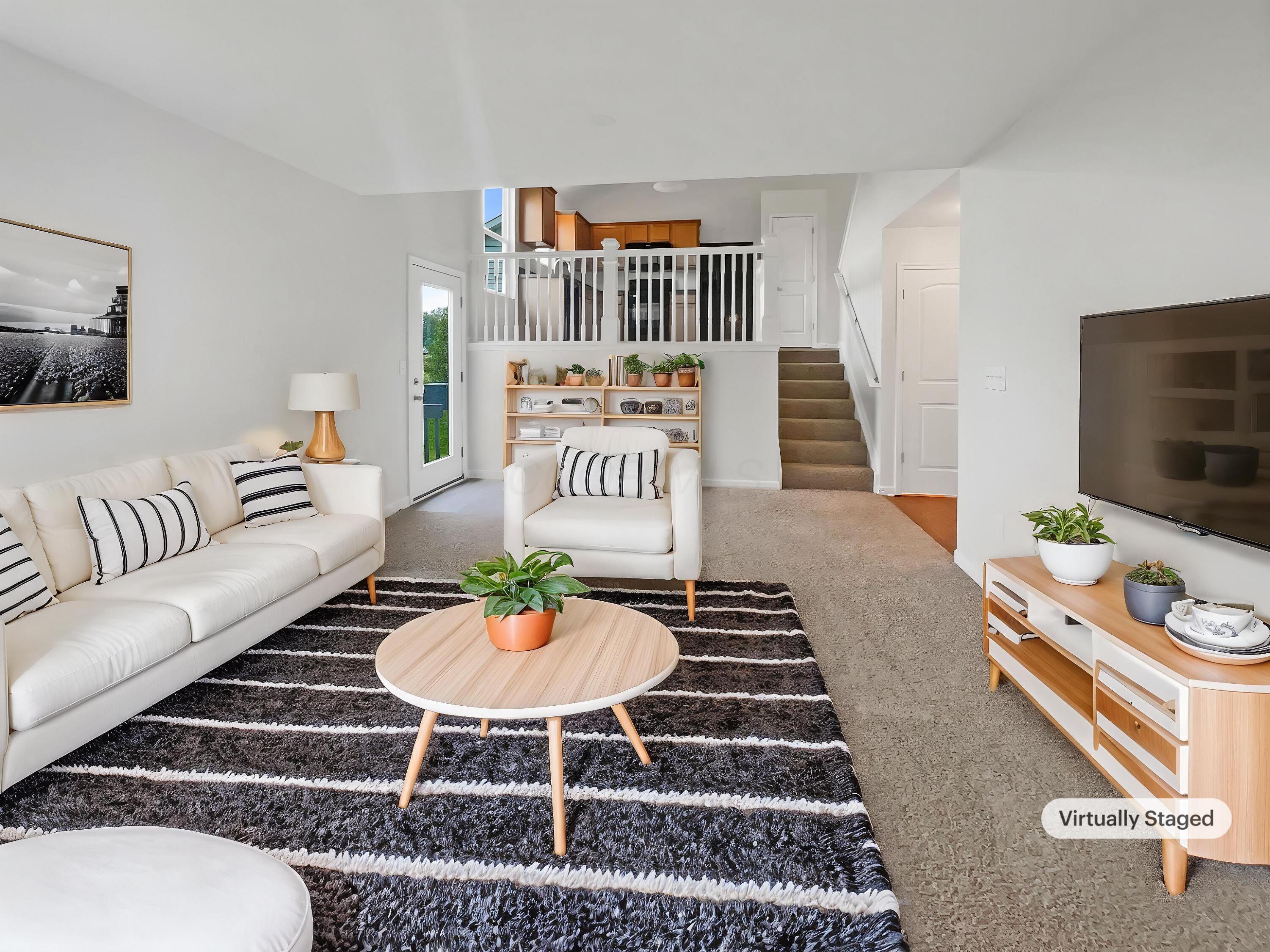 805 Zeller Drive, Pickerington, Ohio image 2