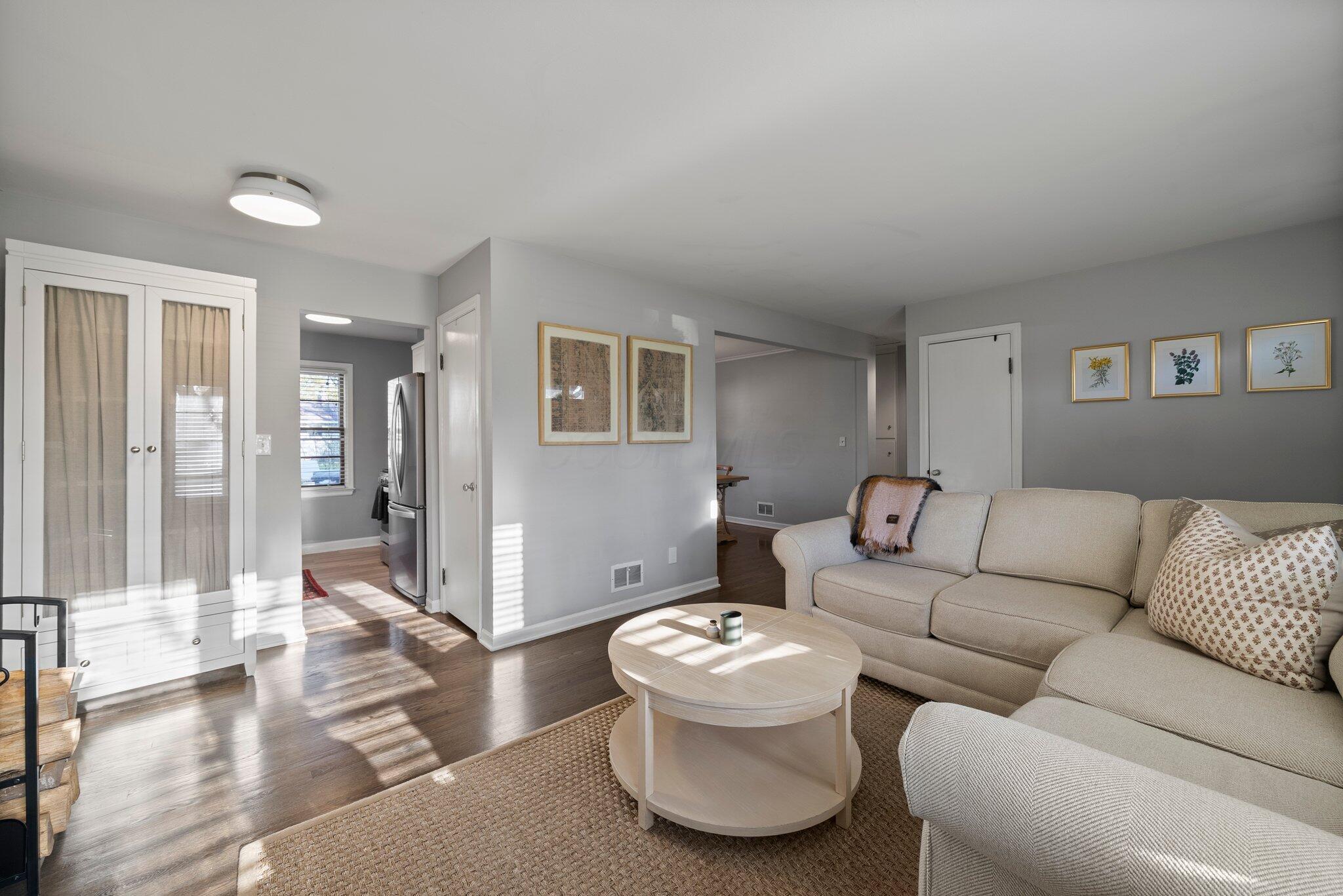 3250 Mountview Road, Columbus, Ohio image 8