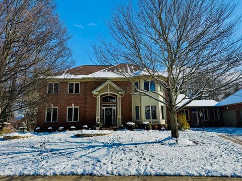 Photo of 86 Cressingham Lane, Powell, OH 43065 (MLS # 225045022)