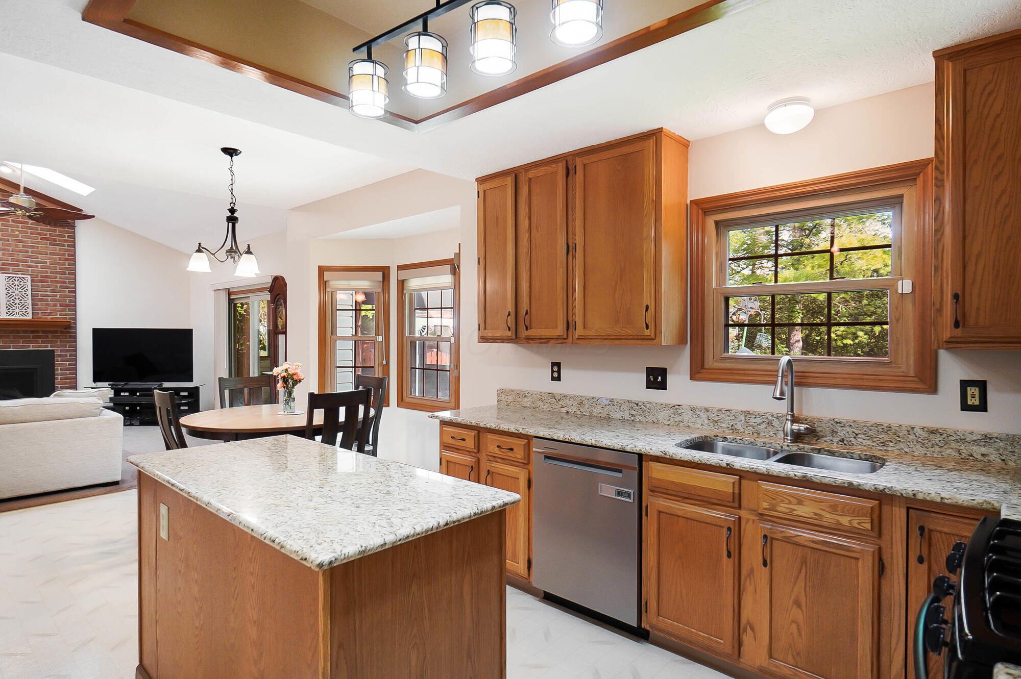 3604 Nightspring Court, Hilliard, Ohio image 16