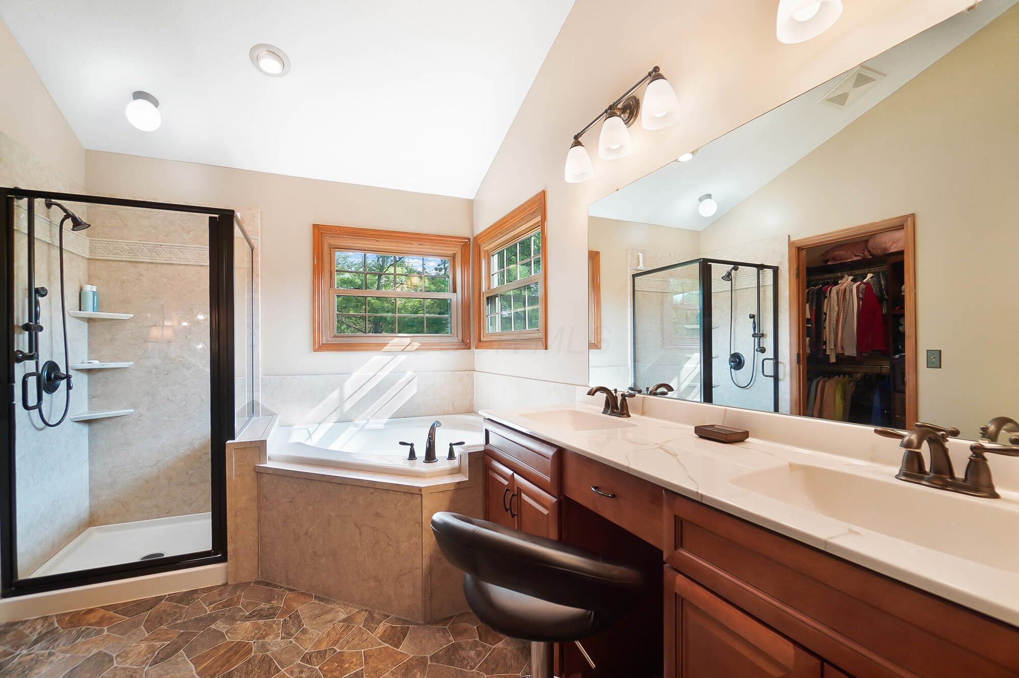 3604 Nightspring Court, Hilliard, Ohio image 34