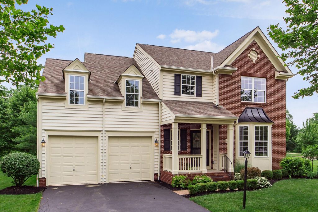 Photo of 5920 Triplett Square, New Albany, OH 43054 (MLS # 225044808)