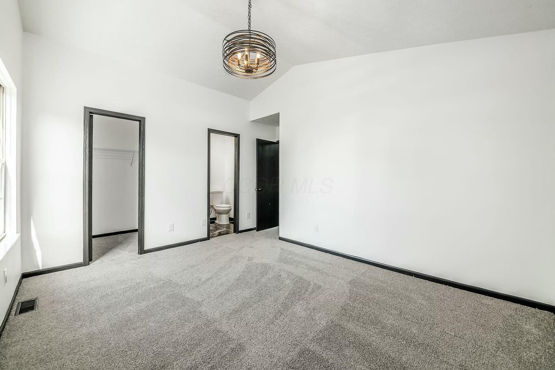 1349 Sandrell Drive, Columbus, Ohio image 29