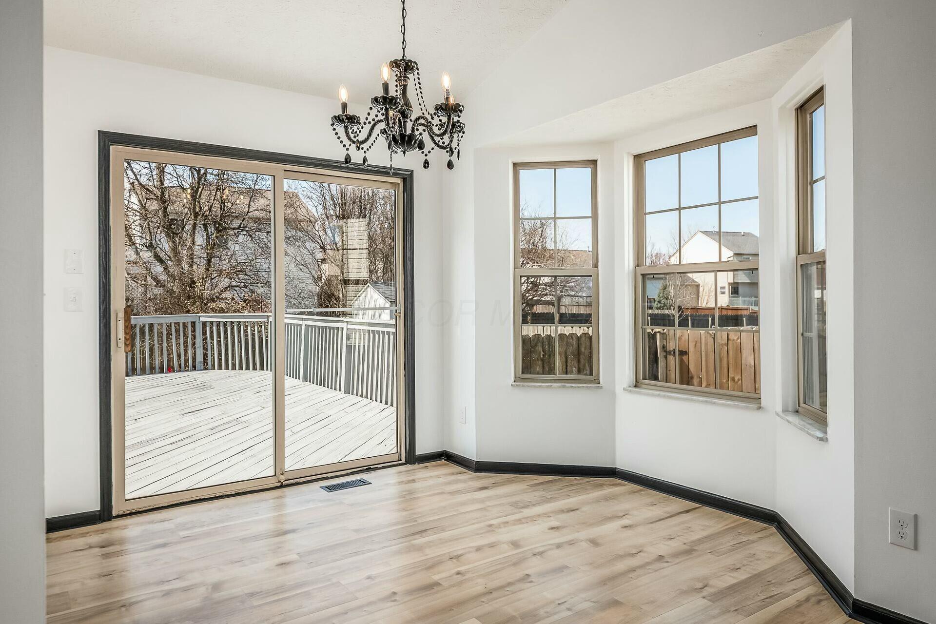 1349 Sandrell Drive, Columbus, Ohio image 12