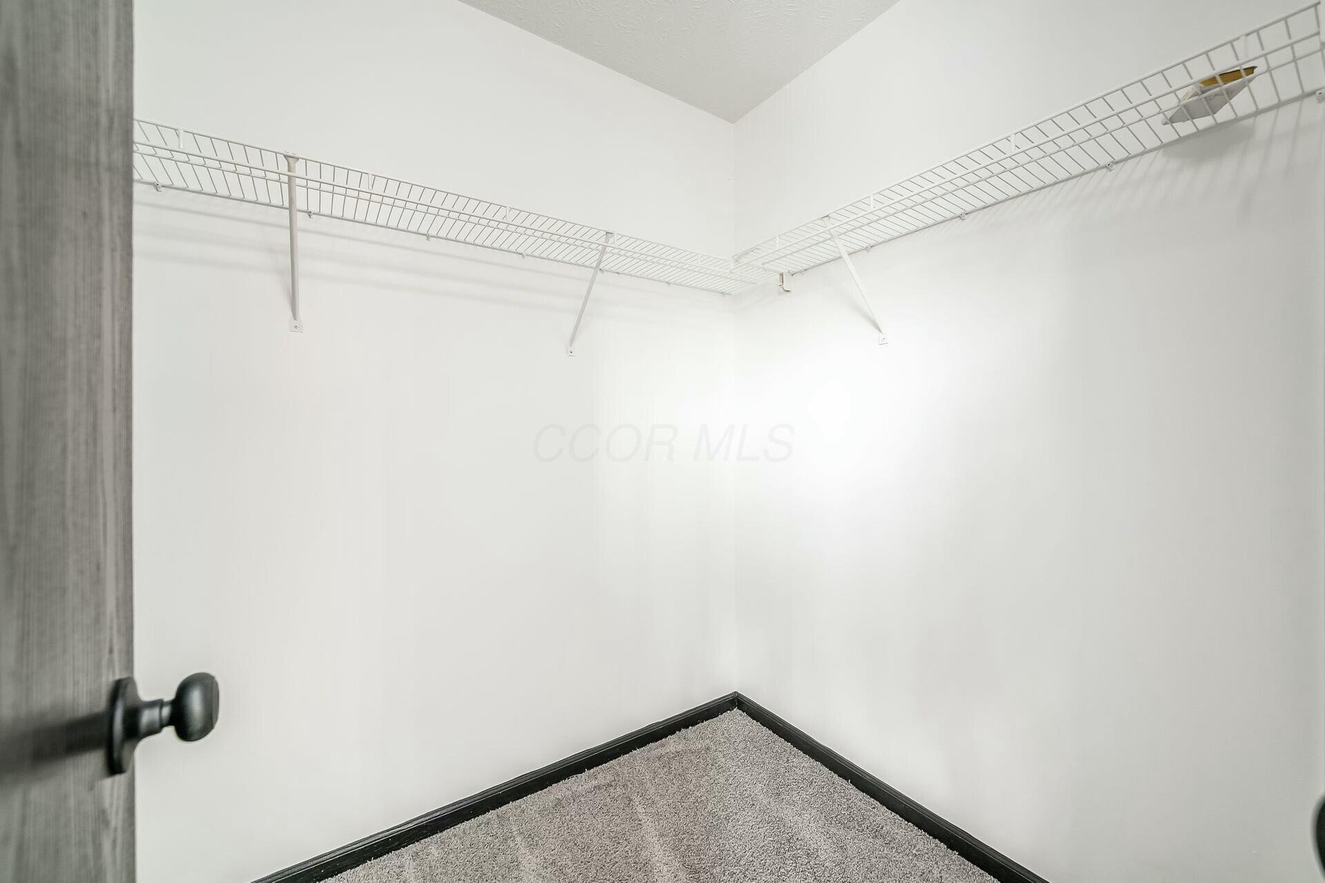 1349 Sandrell Drive, Columbus, Ohio image 31