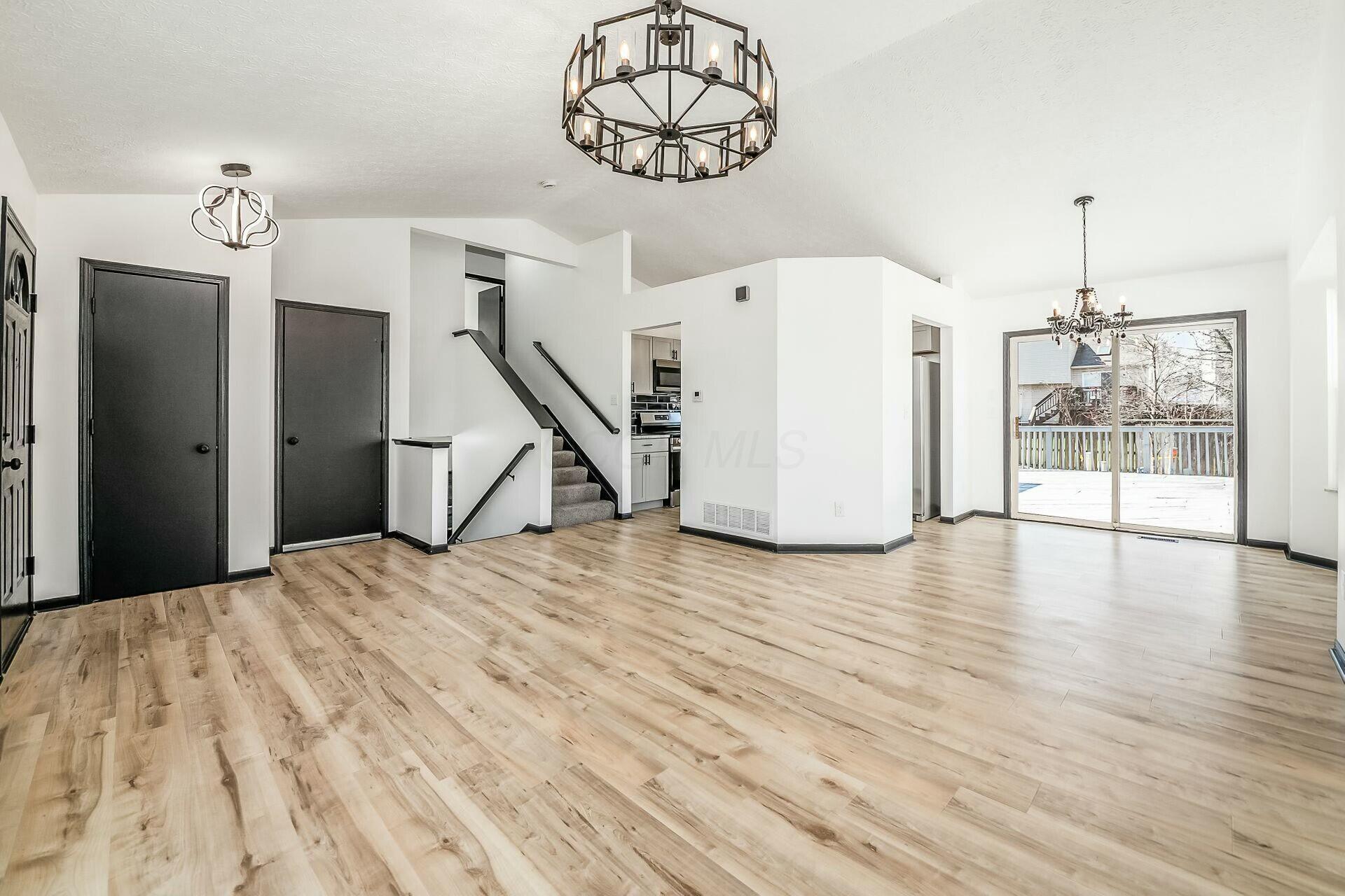1349 Sandrell Drive, Columbus, Ohio image 9