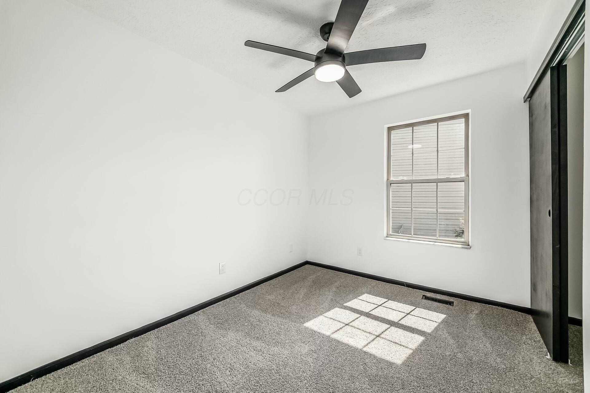 1349 Sandrell Drive, Columbus, Ohio image 22