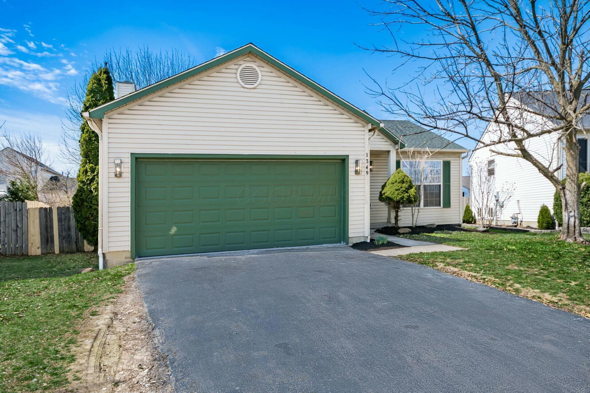 1349 Sandrell Drive, Columbus, Ohio image 2
