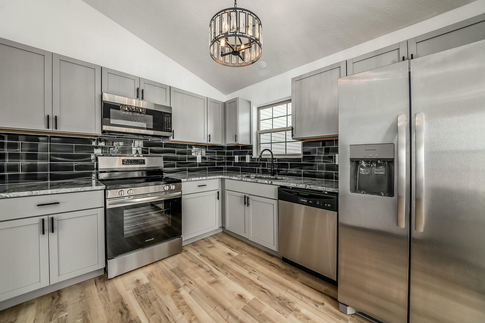 1349 Sandrell Drive, Columbus, Ohio image 15