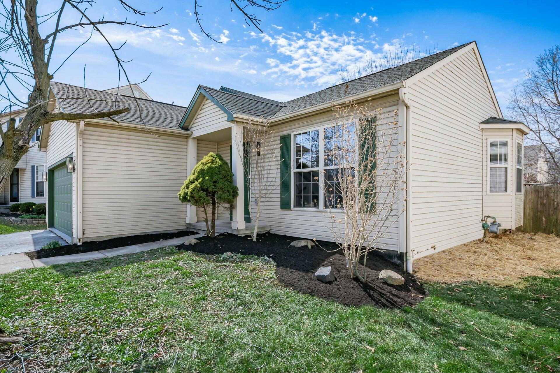 1349 Sandrell Drive, Columbus, Ohio image 3