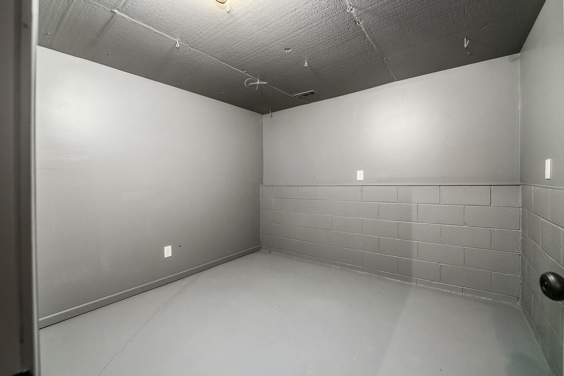 1349 Sandrell Drive, Columbus, Ohio image 39