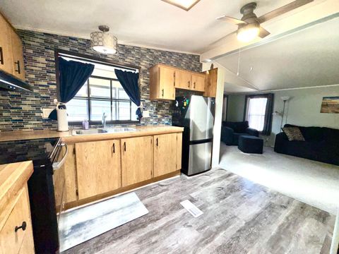Tiny photo for 785 Scarlett Lane, Columbus, OH 43207 (MLS # 225037396)