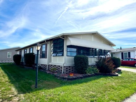 Tiny photo for 785 Scarlett Lane, Columbus, OH 43207 (MLS # 225037396)