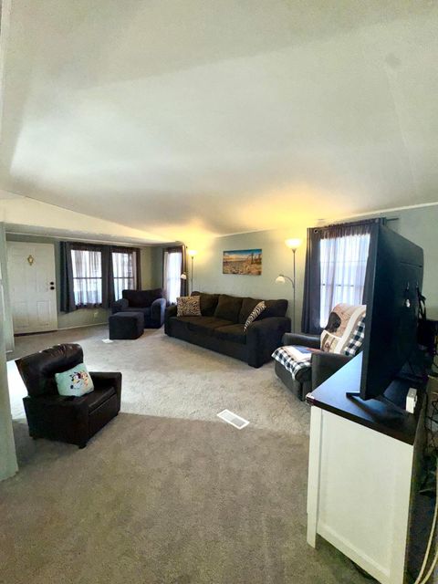 Tiny photo for 785 Scarlett Lane, Columbus, OH 43207 (MLS # 225037396)
