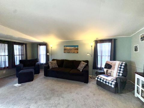Tiny photo for 785 Scarlett Lane, Columbus, OH 43207 (MLS # 225037396)