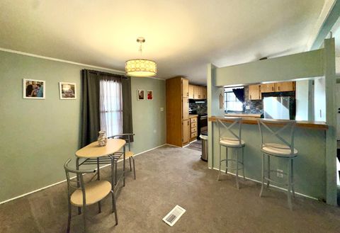 Tiny photo for 785 Scarlett Lane, Columbus, OH 43207 (MLS # 225037396)