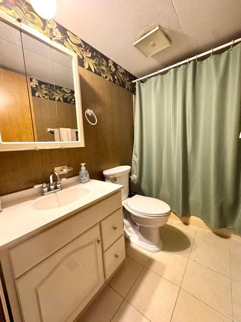 Tiny photo for 785 Scarlett Lane, Columbus, OH 43207 (MLS # 225037396)