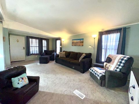 Tiny photo for 785 Scarlett Lane, Columbus, OH 43207 (MLS # 225037396)