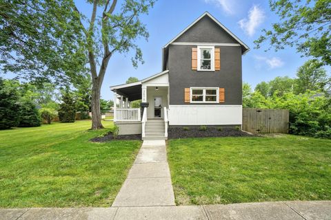Photo of 3575 Grant Avenue, Grove City, OH 43123 (MLS # 225022023)