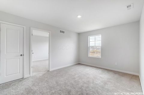 Tiny photo for 2245 Overlook Way, Newark, OH 43055 (MLS # 225045286)
