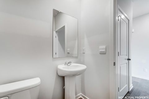 Tiny photo for 2245 Overlook Way, Newark, OH 43055 (MLS # 225045286)