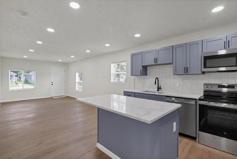 Tiny photo for 1181 Minnesota Avenue, Columbus, OH 43211 (MLS # 226022930)