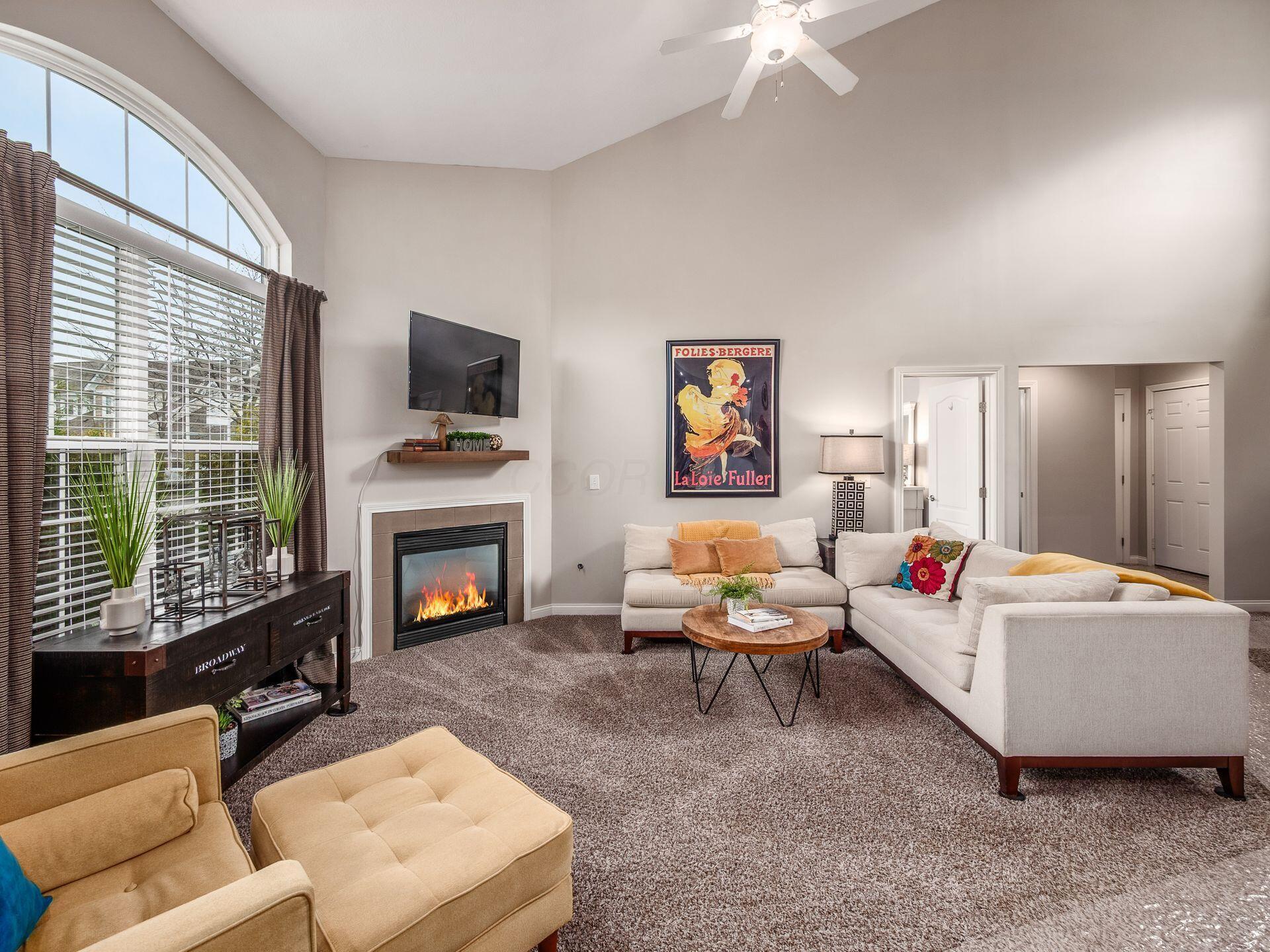 4481 Newport Loop, Grove City, Ohio image 3