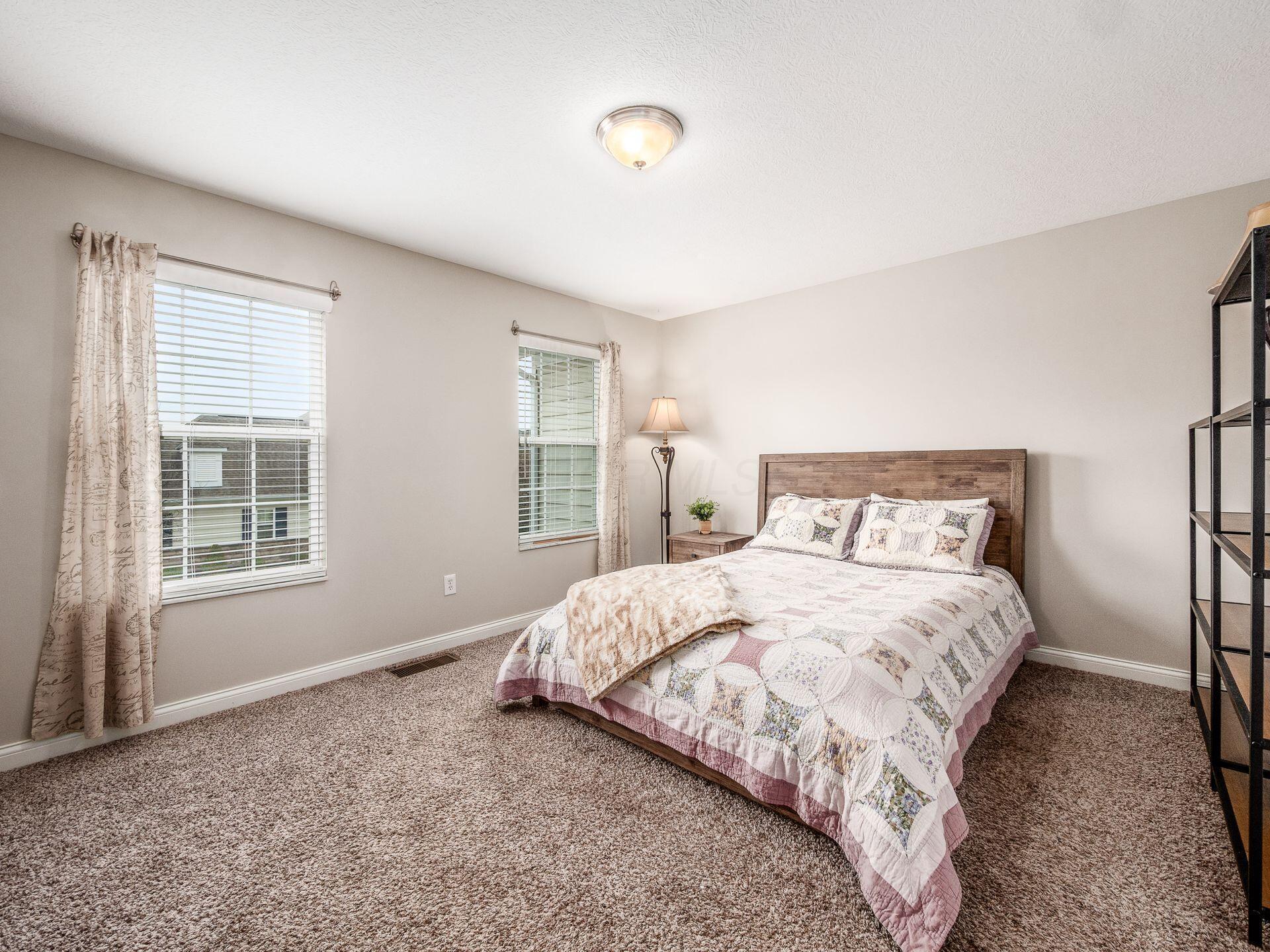 4481 Newport Loop, Grove City, Ohio image 37