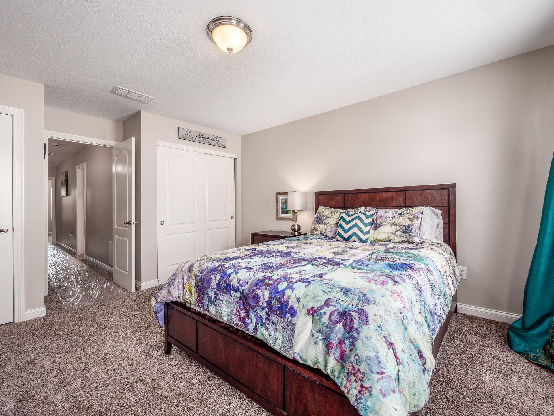 4481 Newport Loop, Grove City, Ohio image 33