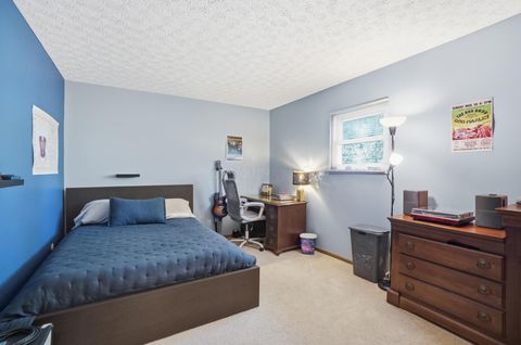 Tiny photo for 488 Clark State Road, Columbus, OH 43230 (MLS # 226013705)